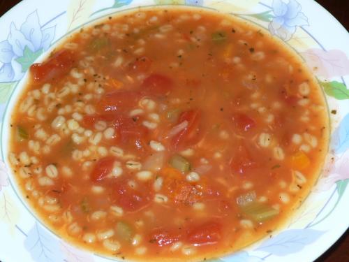 Soupe à l'orge et aux légumes les diététistes du canada de Baddy | Photo de Baddy