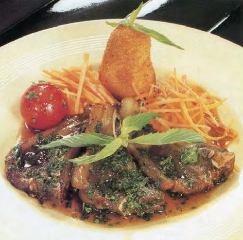 Côtelettes d'agneau, sauce à la menthe de Qu'est-Ce Qu'on Mange | Photo de PassionRecettes