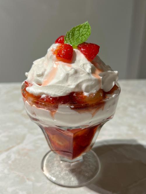 Coupe de fraises à la crème fouettée de Mireille | Photo de Mireille