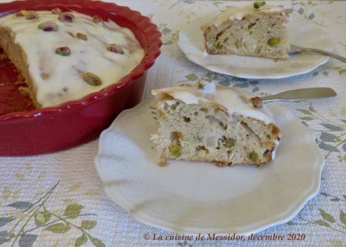 Gâteau à la poire, aux pistaches et au chocolat blanc de Messidor | Photo de Messidor