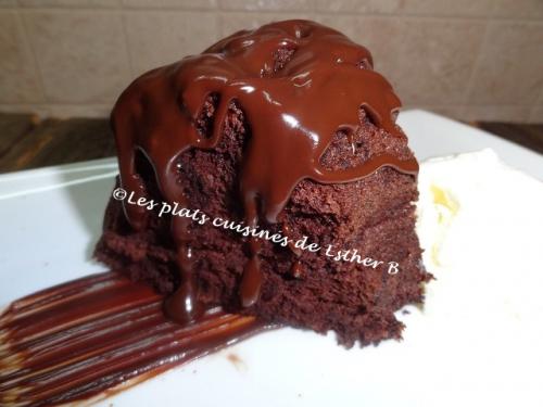 Gâteau des anges au chocolat et sa sauce chocolatée de Esther B | Photo de Estherb