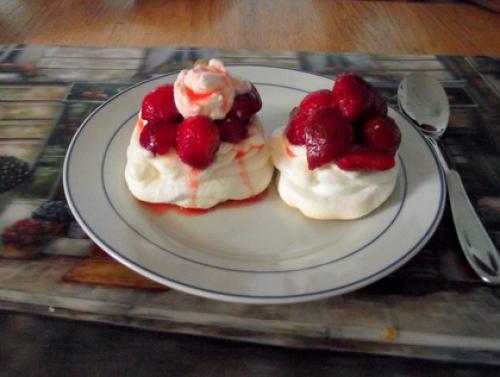 Minis pavlova aux fraises de Louise B. | Photo de Louise b.