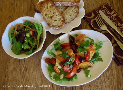 Pavés de tofu (au goût de feta) à la tombée de tomates + de Messidor | Photo de Messidor