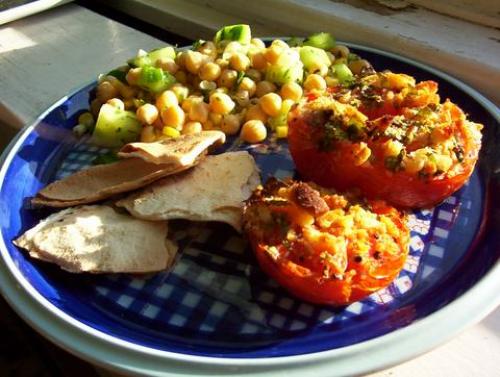 Salade de pois chiches et de pita croustillant de Ina | Photo de PassionRecettes