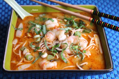 Soupe thaïlandaise à la pâte de crevettes de Nell | Photo de Nell