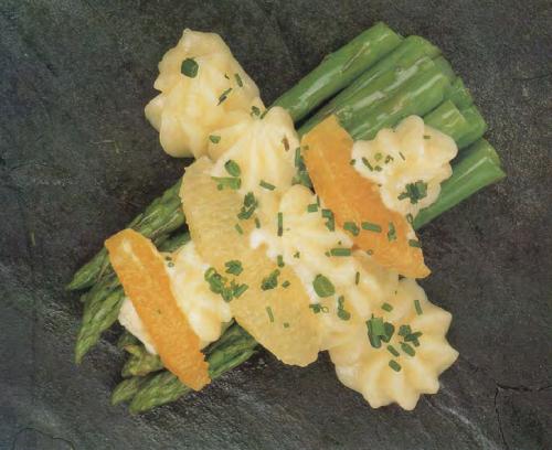 Asperges aux agrumes de Qu'est-Ce Qu'on Mange | Photo de PassionRecettes