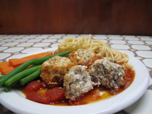 Boulettes de poisson et crevettes en sauce tomate de Nell | Photo de Nell