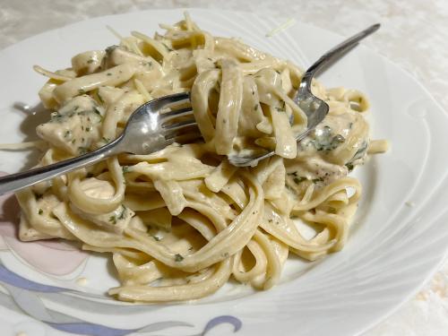 Fettuccine alfredo au poulet pour instant pot de Mireille | Photo de Mireille