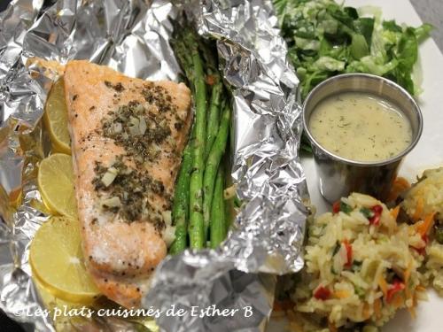 Papillote de saumon et d'asperges au beurre de Esther B | Photo de Estherb