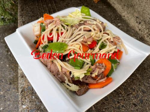 Salade de nouilles au boeuf à l'asiatique de Bedon Gourmand | Photo de Bedon gourmand