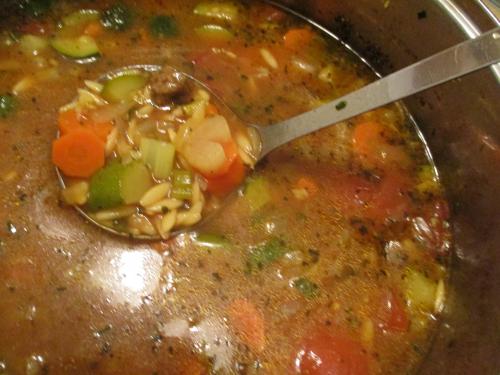 Soupe-repas à l'orzo, légumes et épices de puce 313à ma facon de Corralou | Photo de Corralou