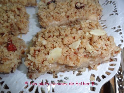 Barres tendres aux amandes, poires et canneberges de Esther B | Photo de Estherb