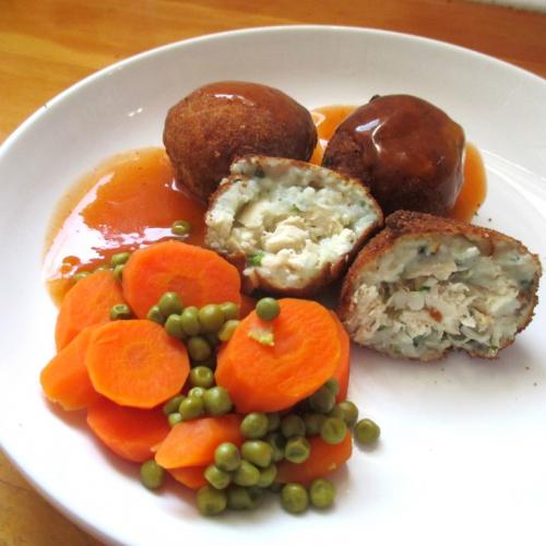 Boulettes de pommes de terre farcies restes de poulet de Louise B. | Photo de Louise b.