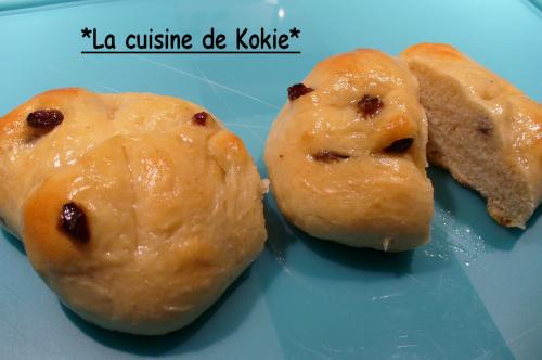 Brioches du carême au robot boulanger de Selene | Photo de PassionRecettes