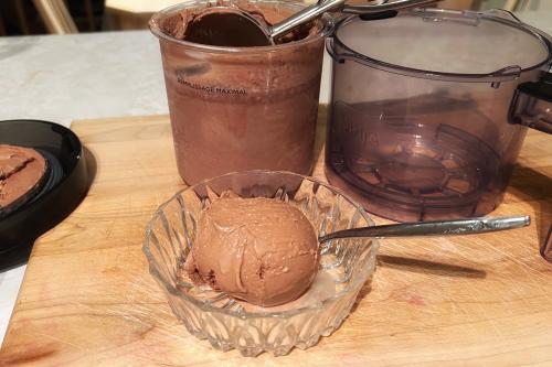 Crème glacée au chocolat de Ninja Creami | Photo de Lemari