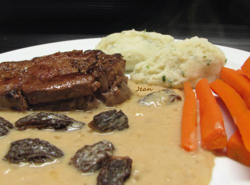 Filet d'orignal ou boeuf aux morilles de Nell | Photo de Nell