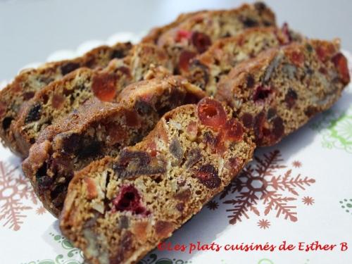 Gâteau aux fruits confits et noix de Esther B | Photo de Estherb