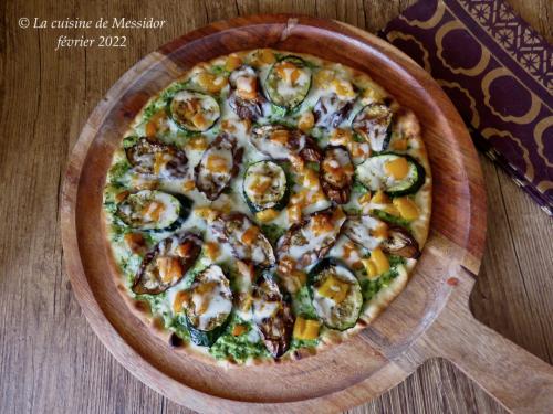 Pizza au pesto et aux légumes grillés + de Messidor | Photo de Messidor