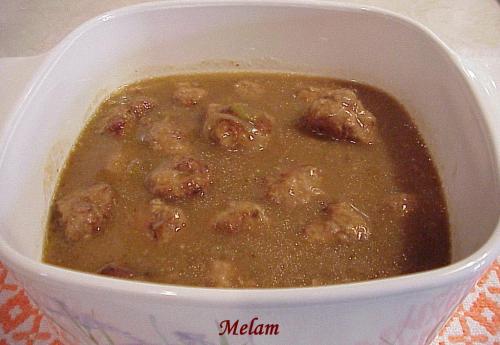 Ragoût de boulettes aux 3 viandes à l'oignon | Photo de Melam