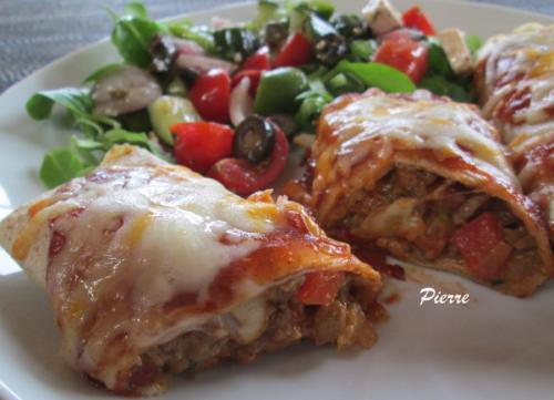 Enchiladas piquantes au boeuf et au chipotle de iga présentation de Beaubarbu | Photo de Beaubarbu