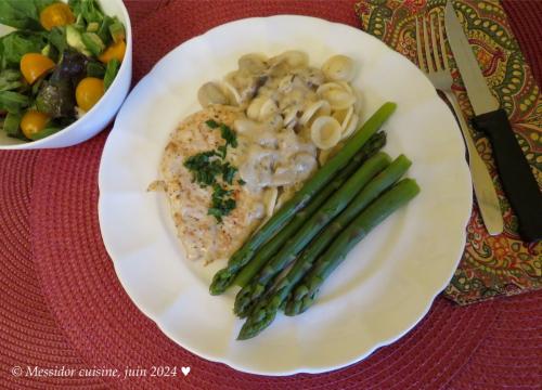 Escalopes de poulet, sauce crémeuse aux champignons + de Messidor | Photo de Messidor