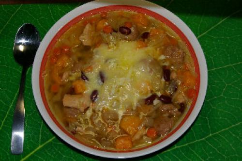 Mijoteuse : soupe-repas au poulet, saucisses italiennes et haricots rouges de Pico57 | Photo de Pico57