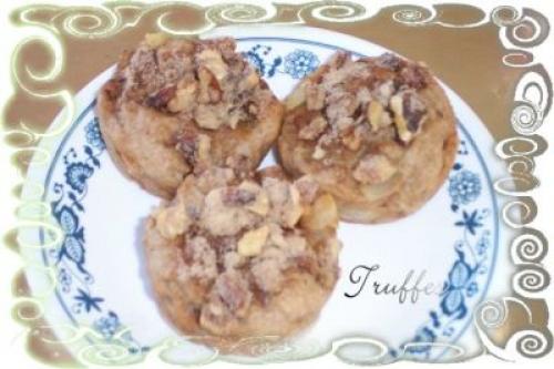 Muffins poires, yogourt et noix avec garniture de Truffes | Photo de Truffes