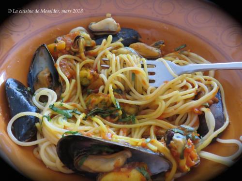 Spaghetti aux moules, sauce à la provençale de Messidor | Photo de Messidor