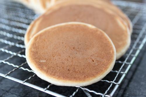 Crêpes au lait sûr, ancienne recette de Nell | Photo de Nell