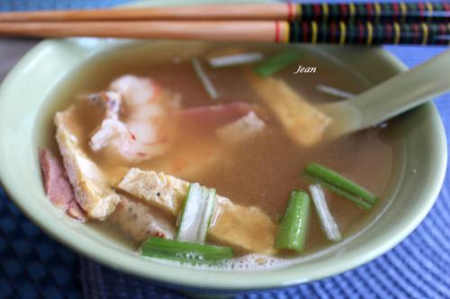 Dashi, bouillon de poisson japonais. de Nell | Photo de Nell