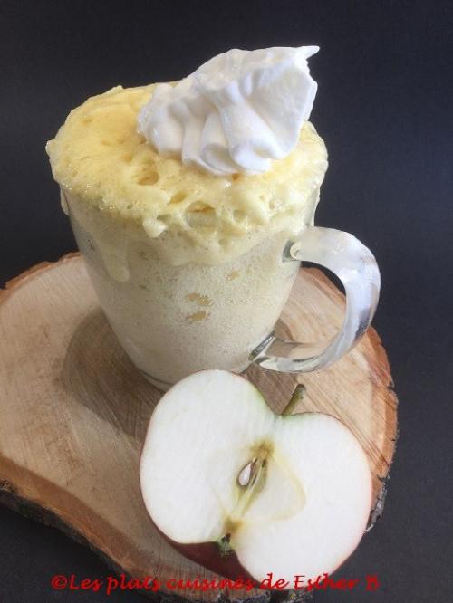 Gâteau rapide aux pommes dans une tasse de Esther B | Photo de Estherb