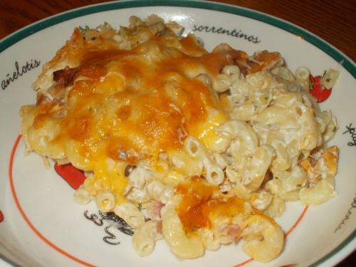 Macaroni au fromage, céleri et bacon de Manger Avec Mo | Photo de Manger avec mo