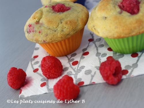 Muffins aux framboises et à la farine de maïs de Esther B | Photo de Estherb