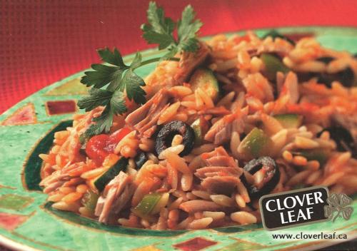 Plat cuisiné au thon avec orzo à l'italienne de Clover Leaf | Photo de PassionRecettes