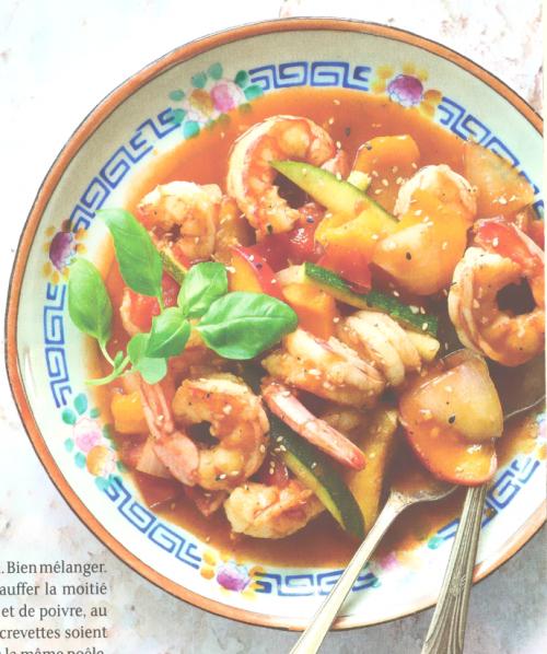 Sauté de crevettes aux légumes d'automne, à la sauce aigre-douce de Melanie Marchand | Photo de PassionRecettes