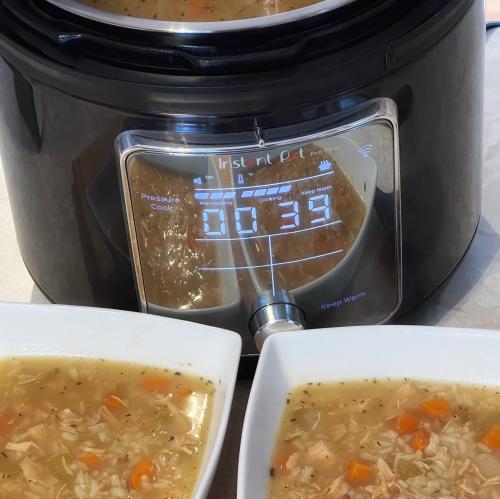 Soupe à la dinde et au riz à l'instant pot | Photo de Mireille