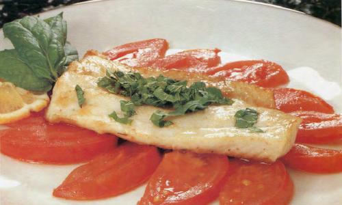 Filets de doré à la tomate de Qu'est-Ce Qu'on Mange | Photo de PassionRecettes