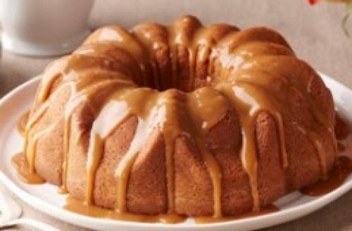 Gâteau moelleux aux pommes et au caramel | Photo de PassionRecettes