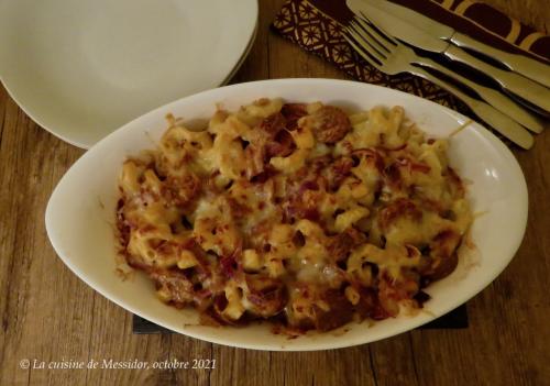 Macaroni gratiné, pomme et saucisses + de Messidor | Photo de Messidor