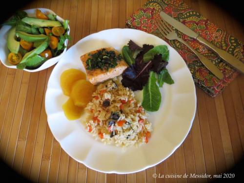 Pavés de saumon au four, vinaigrette fine du potager + de Messidor | Photo de Messidor