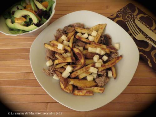 Poutine au canard effiloché, sauce fin du monde de Messidor | Photo de Messidor