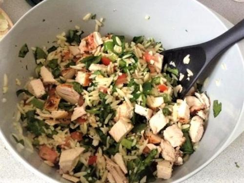 Salade de poulet a l'orzo | Photo de PassionRecettes