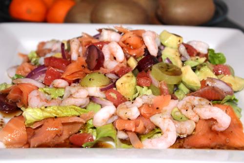 Salade repas crevettes et saumon fumée de Nell | Photo de Nell