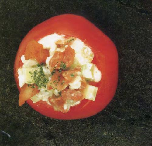 Tomates farcies au fromage de Qu'est-Ce Qu'on Mange | Photo de PassionRecettes