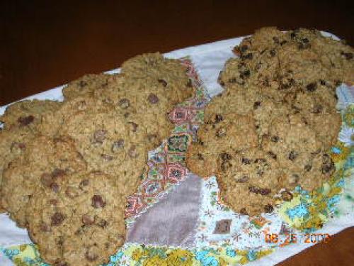 Biscuits à l'avoine et aux raisins ou chocolat de Charouk | Photo de Bizzbille