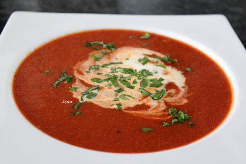 Crème de tomates aux fines herbes à la mijoteuse de Janyne | Photo de Nell