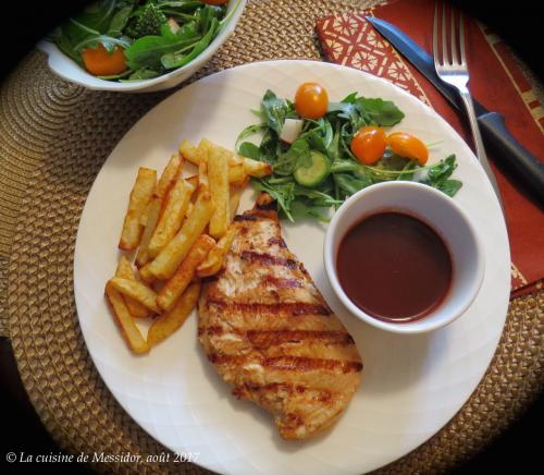 Escalopes de poulet grillées et leur sauce bbq de Messidor | Photo de Messidor