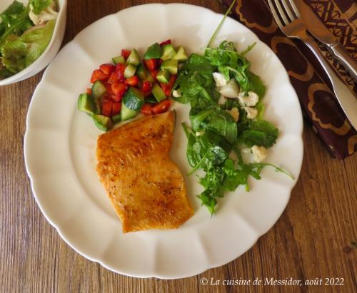 Filet de truite poêlé, salsa de fraises à l'avocat + de Messidor | Photo de Messidor