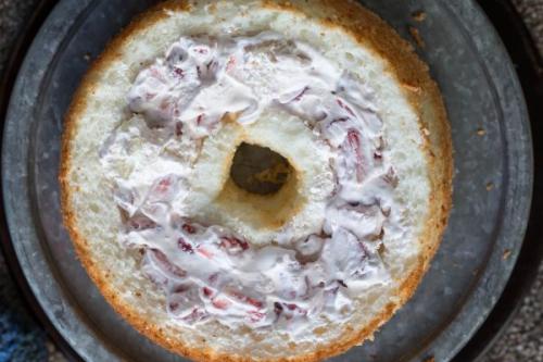 Gâteau des anges aux fraises de Louise B. | Photo de Louise b.