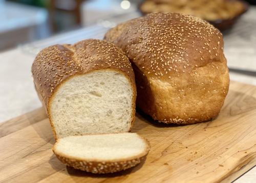 Pain blanc sésame au robot boulanger | Photo de Mireille